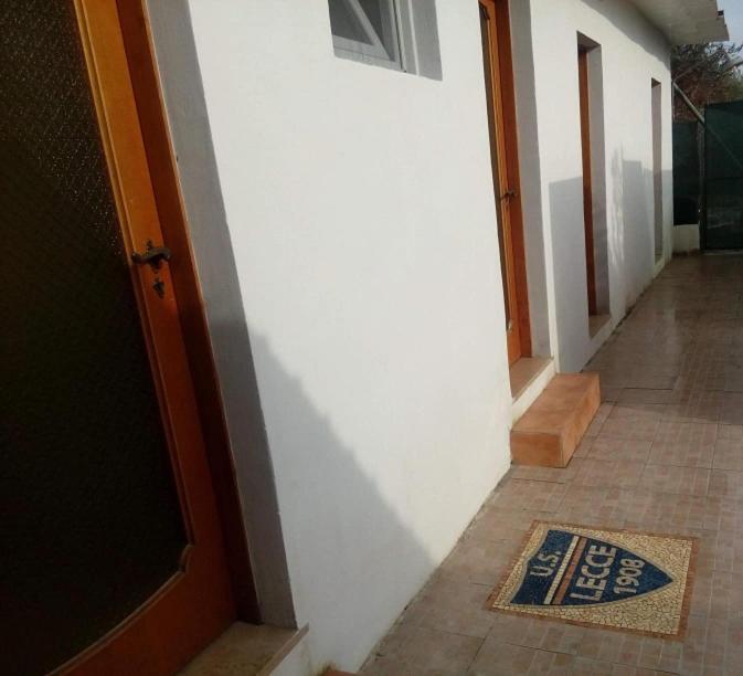 Guest House Parabita Exterior photo